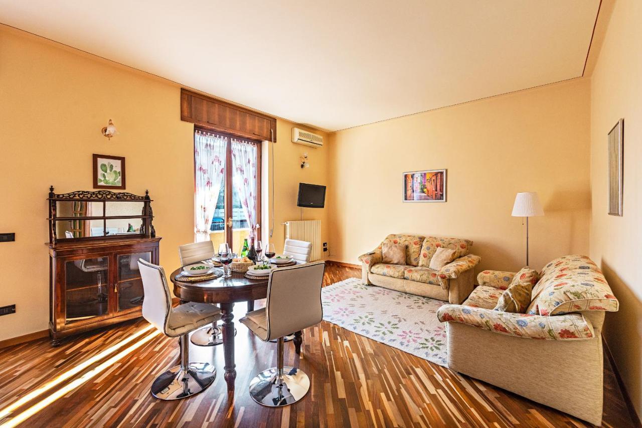 La Magnolia 2 Apartment By Wonderful Italy Desenzano del Garda Luaran gambar
